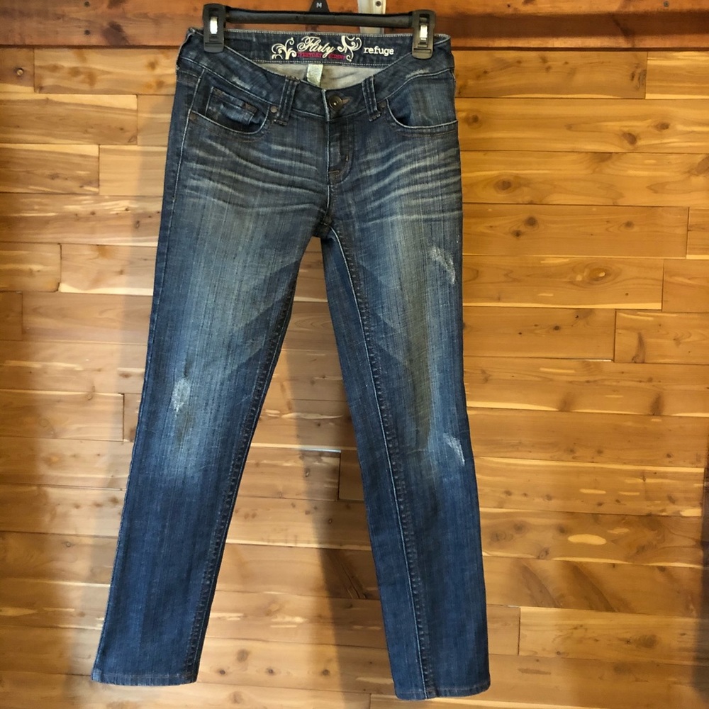 REFUGE FLIRTY SKINNY JEANS SIZE 4